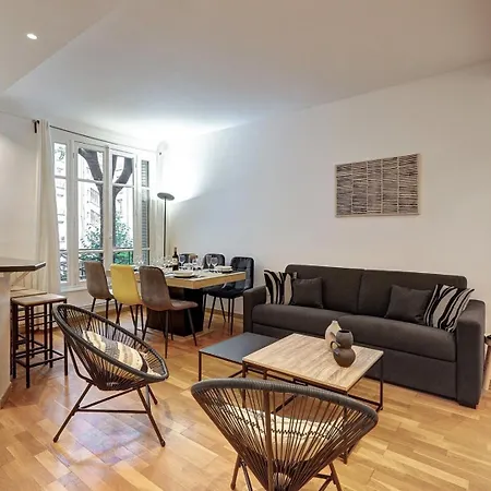 571 Gouvion - Superbe A Paris